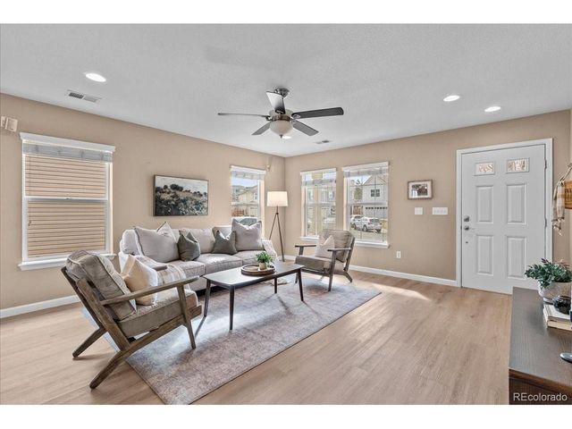 1798 Hogan Ct, Castle Rock, CO 80109