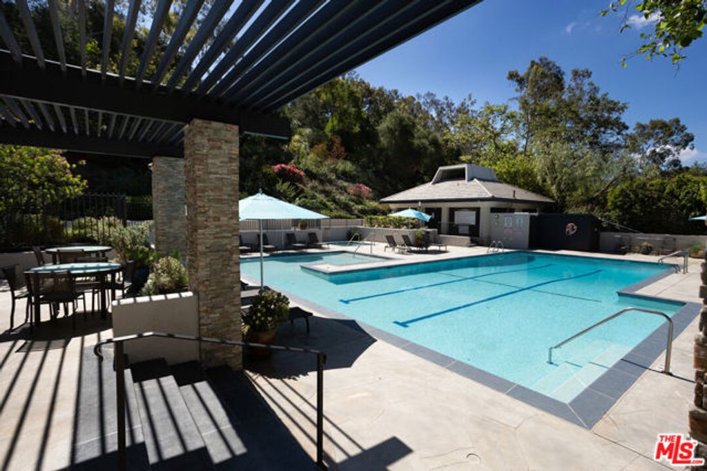 2728 Angelo Drive, Los Angeles, CA 90077