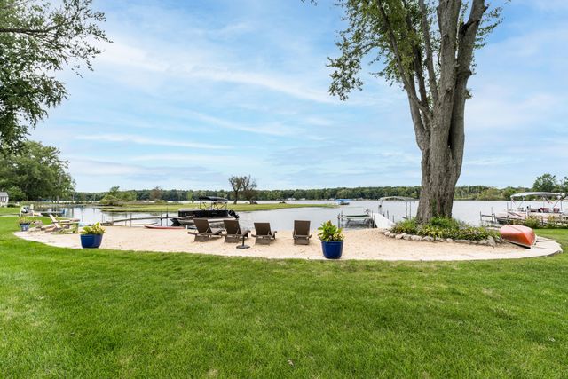 10226 Tomkinson Drive, Pavilion Twp, MI 49088