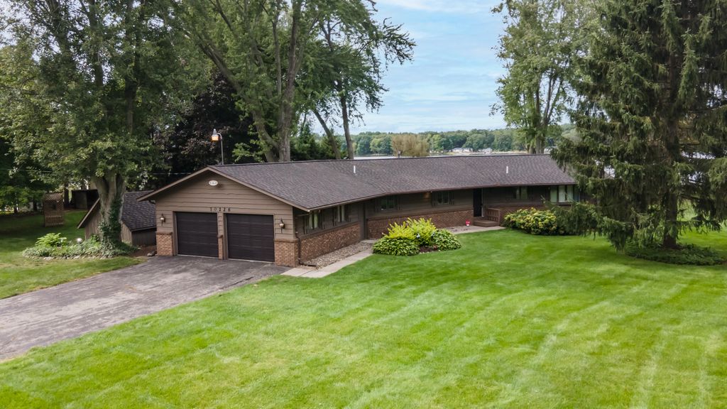 10226 Tomkinson Drive, Pavilion Twp, MI 49088