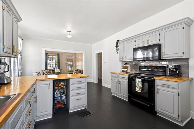 917 Clinton Avenue, Hamilton, OH 45015