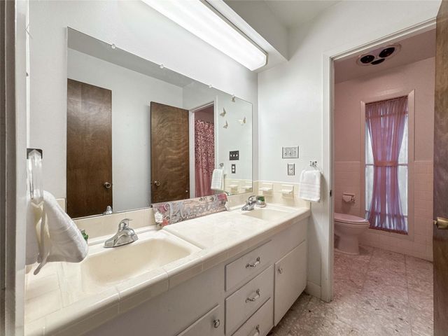 5126 Berry Creek Drive, Houston, TX 77017