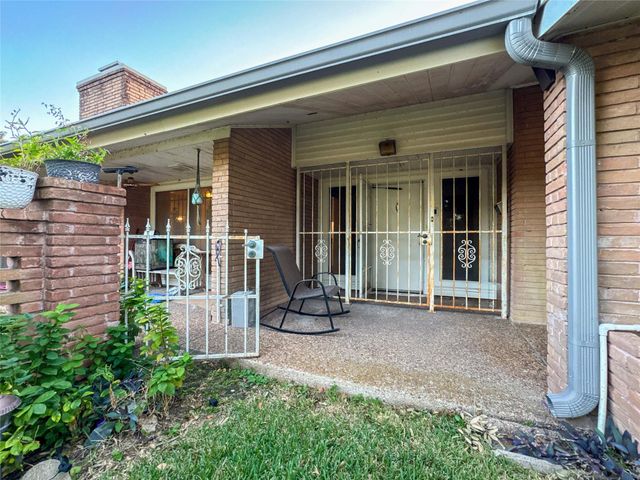 5126 Berry Creek Drive, Houston, TX 77017