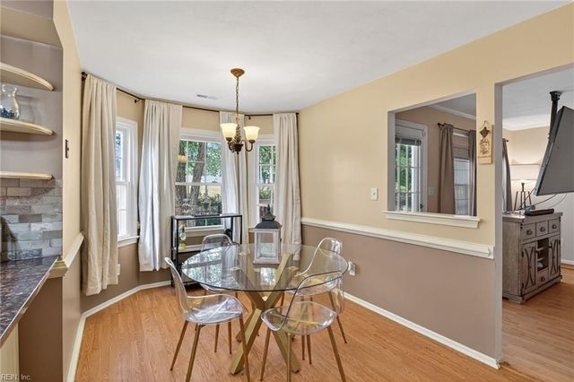 911 Edgewater DR, Newport News, VA 23602