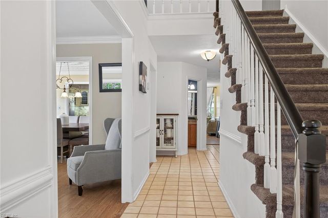 911 Edgewater DR, Newport News, VA 23602