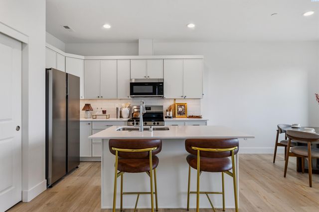 4521 Road 114, Pasco, WA 99301