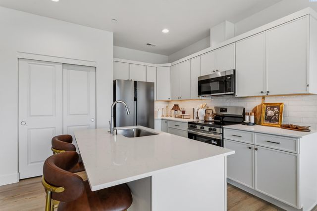 4521 Road 114, Pasco, WA 99301