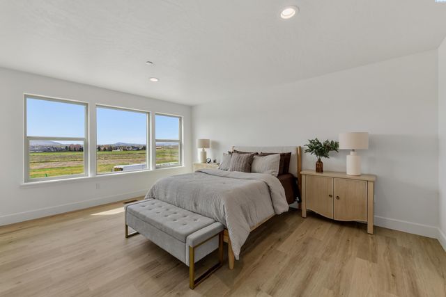 4521 Road 114, Pasco, WA 99301