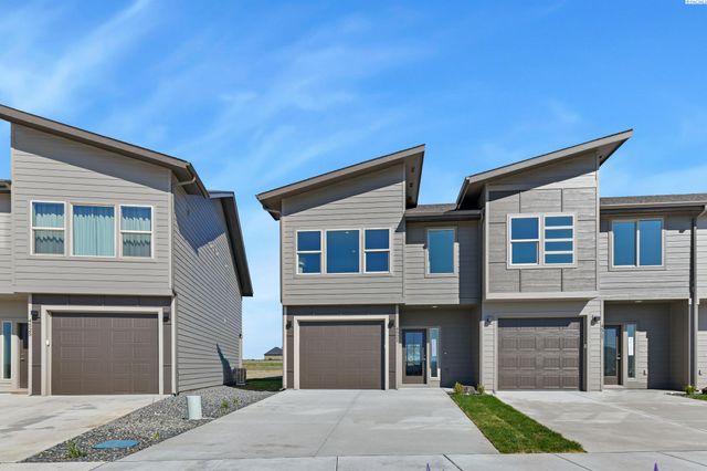 4521 Road 114, Pasco, WA 99301