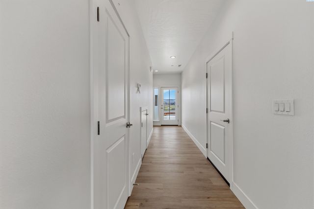 4521 Road 114, Pasco, WA 99301