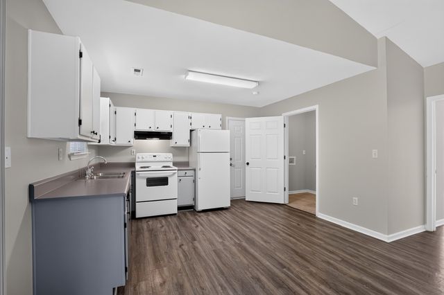 1868 Tamara Way, Spartanburg, SC 29301