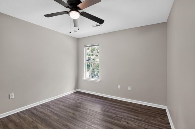 1868 Tamara Way, Spartanburg, SC 29301