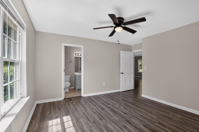 1868 Tamara Way, Spartanburg, SC 29301