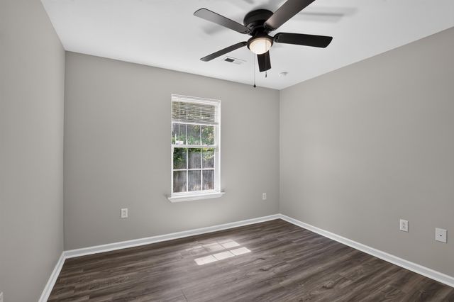 1868 Tamara Way, Spartanburg, SC 29301