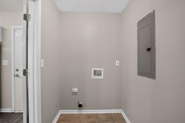 1868 Tamara Way, Spartanburg, SC 29301