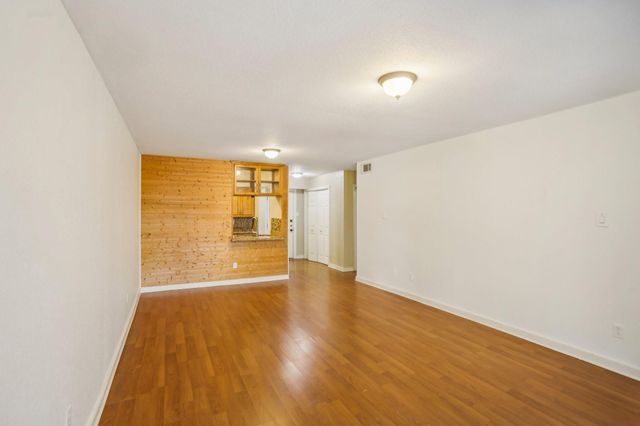 4641 Wild Indigo Street 427, Houston, TX 77027