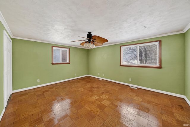 52040 Avanelle Street, Granger, IN 46530