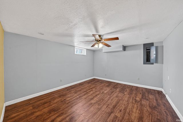 52040 Avanelle Street, Granger, IN 46530