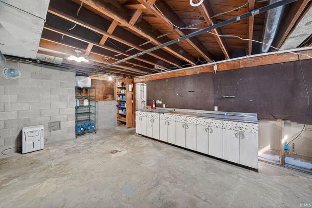 52040 Avanelle Street, Granger, IN 46530