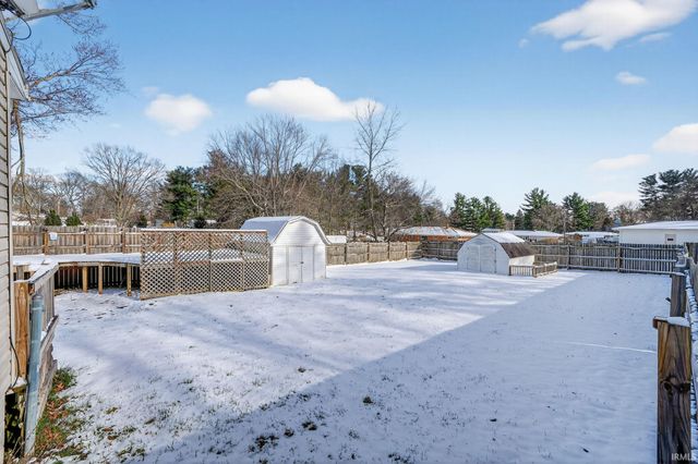 52040 Avanelle Street, Granger, IN 46530