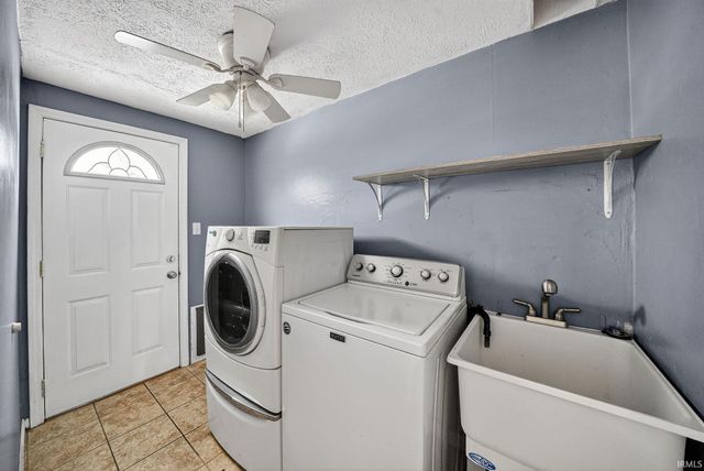 52040 Avanelle Street, Granger, IN 46530