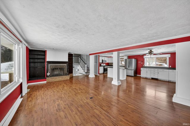 52040 Avanelle Street, Granger, IN 46530