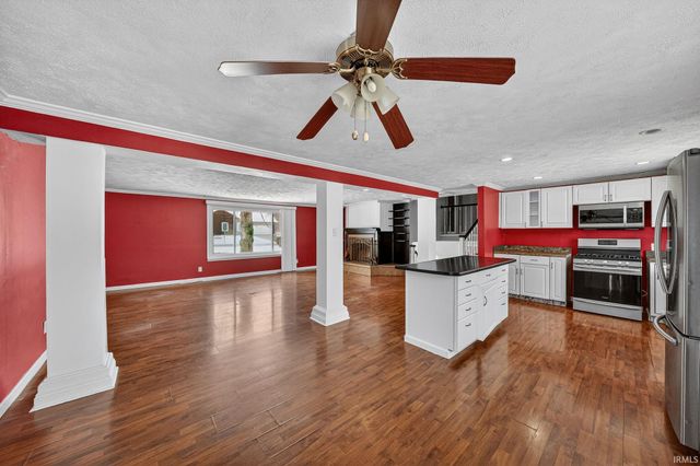 52040 Avanelle Street, Granger, IN 46530