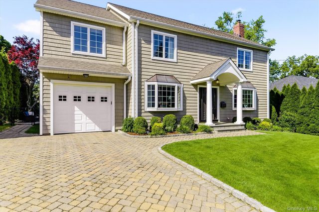 185 Old Wilmot Road, Scarsdale, NY 10583