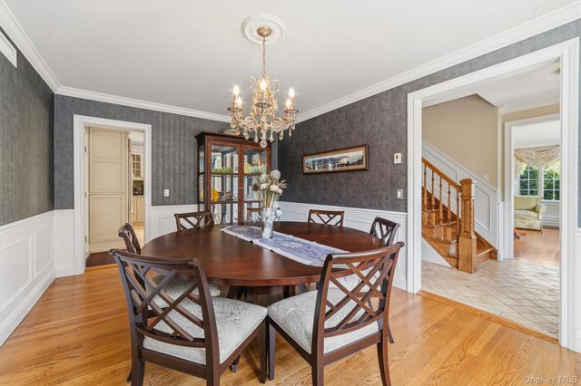 185 Old Wilmot Road, Scarsdale, NY 10583