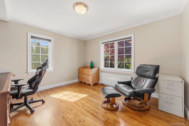 185 Old Wilmot Road, Scarsdale, NY 10583