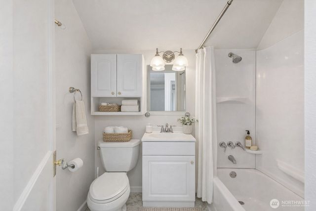 1740 4th Street, Bremerton, WA 98337