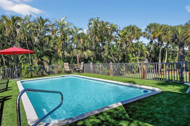 10110 CREEKSIDE DRIVE, Placida, FL 33946