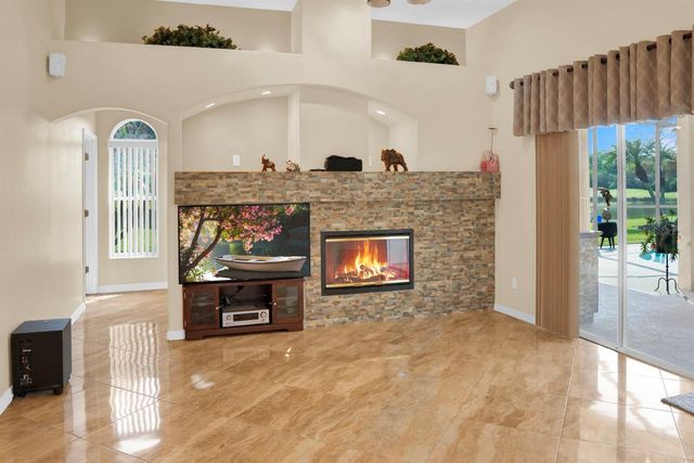 215 STRATHMORE CIRCLE, Kissimmee, FL 34744