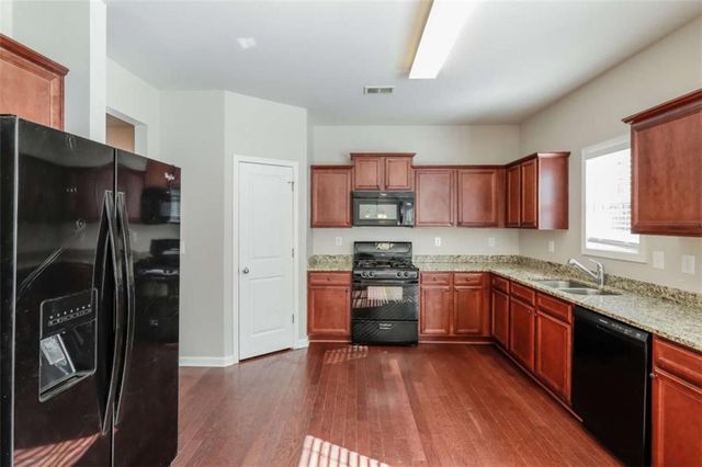 4217 Pearhaven Lane, Gainesville, GA 30504