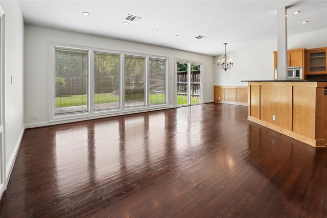 6418 Axton Lane, Dallas, TX 75214