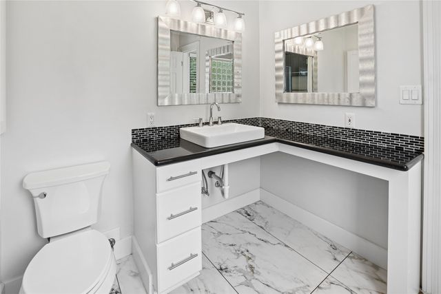 6418 Axton Lane, Dallas, TX 75214