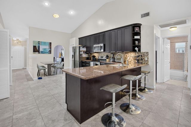19600 Sea Pines Way, Boca Raton, FL 33498