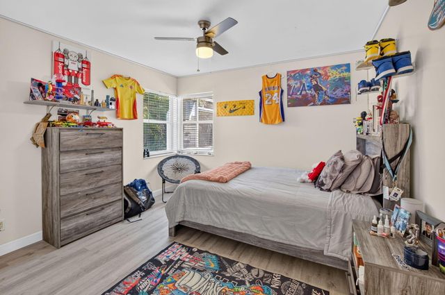 19600 Sea Pines Way, Boca Raton, FL 33498