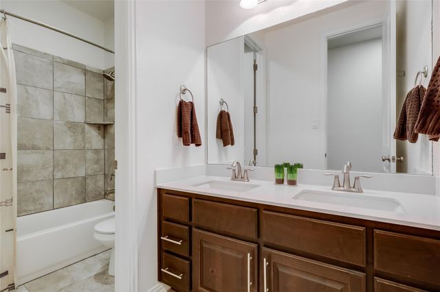 22207 Cape Travis BND, Lago Vista, TX 78645