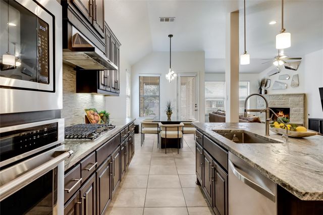 22207 Cape Travis BND, Lago Vista, TX 78645