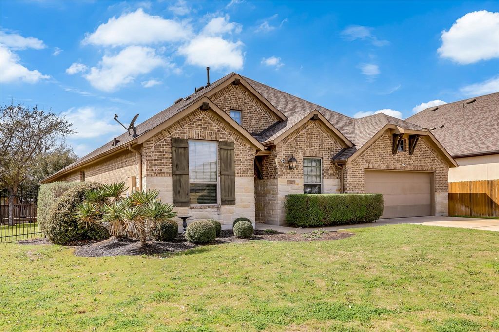 22207 Cape Travis BND, Lago Vista, TX 78645