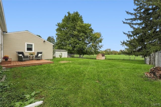 320 Kirsch Drive, Salina, NY 13211