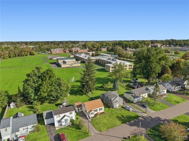 320 Kirsch Drive, Salina, NY 13211