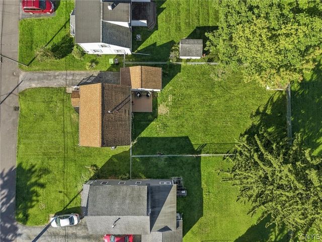 320 Kirsch Drive, Salina, NY 13211