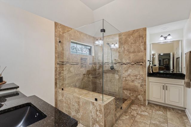 9668 LEEWARD SLOPES DR, Lakeland, TN 38002