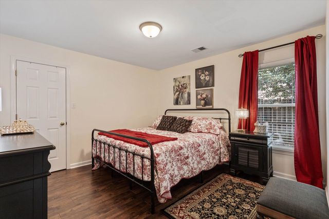 9668 LEEWARD SLOPES DR, Lakeland, TN 38002