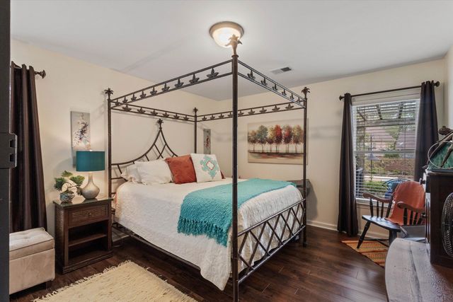 9668 LEEWARD SLOPES DR, Lakeland, TN 38002