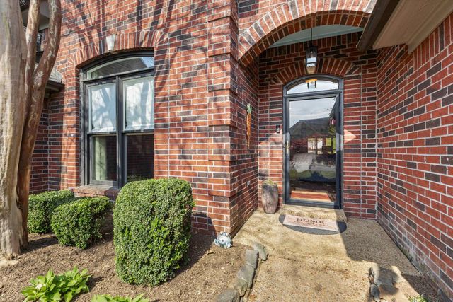 9668 LEEWARD SLOPES DR, Lakeland, TN 38002