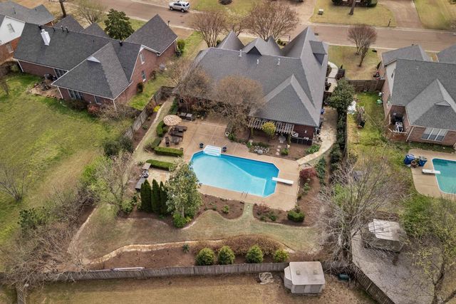 9668 LEEWARD SLOPES DR, Lakeland, TN 38002