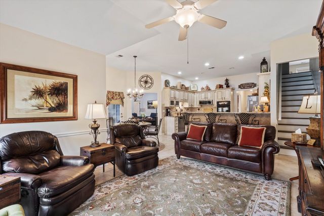 9668 LEEWARD SLOPES DR, Lakeland, TN 38002